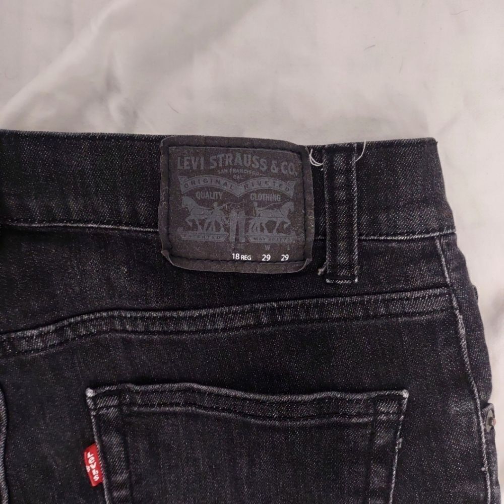 Levi 510 Gray Distressed Skinny Jeans. 18 - Picture 6 of 6